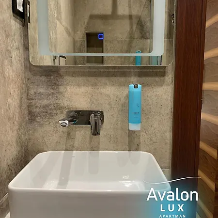 Avalon Lux Appartement *