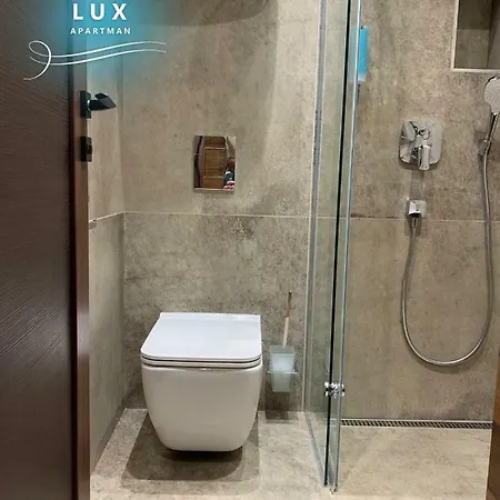 Avalon Lux *
