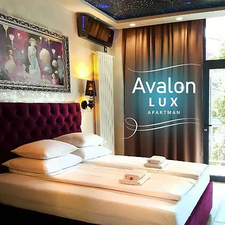 Avalon Lux *