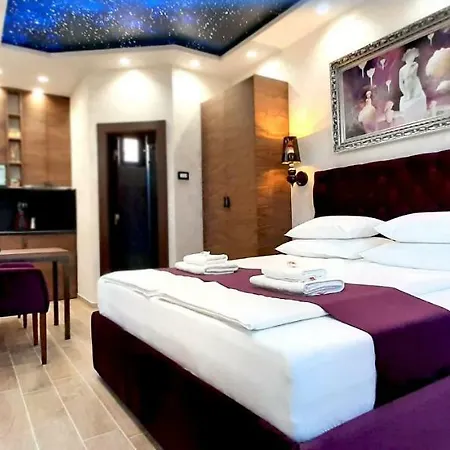 Avalon Lux